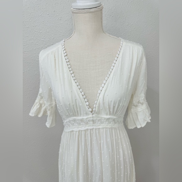 Baltic Born Rayne Deep V Swiss Dot Ivory Maxi Dress Wedding Anniversary Size M - Picture 6 of 12
